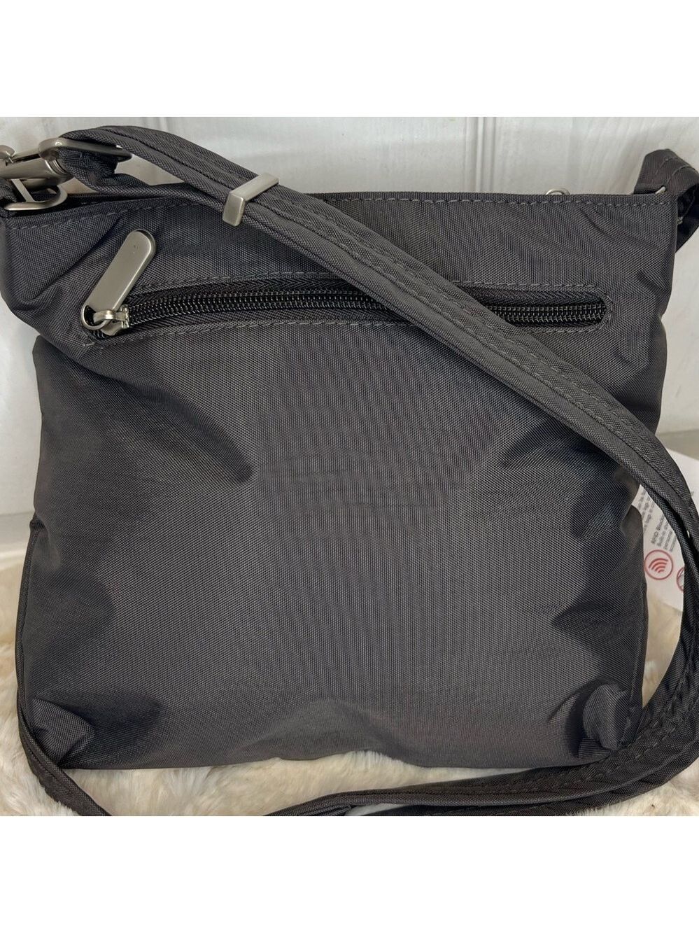 MAGELLAN’S VAULTPRO SECURITY SYSTEM BAG - Picture 9 of 15